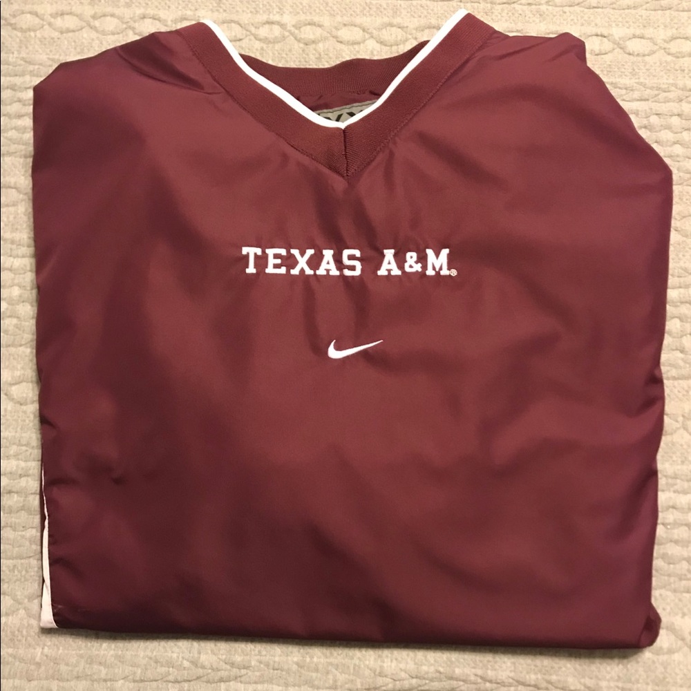 Nike Men’s Pullover Windbreaker